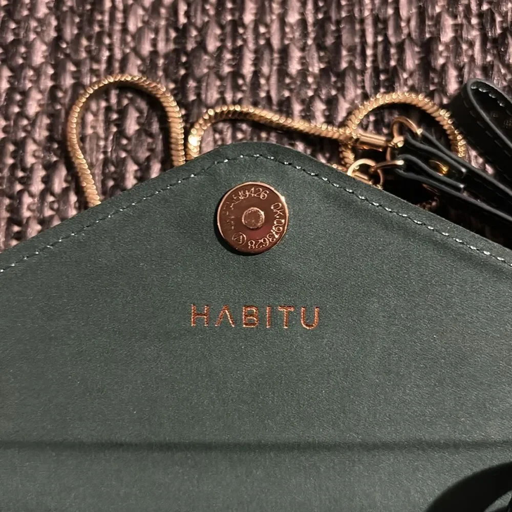 Habitu Selene Crossbody Wallet iPhone 11/XR Case